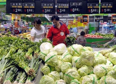 地头贱卖与货架高价 农产品滞销背后的流通困局